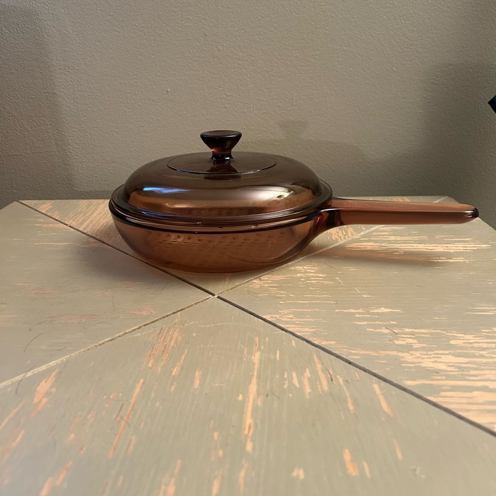 Pyrex Corning France Amber Glass Pan with Lid